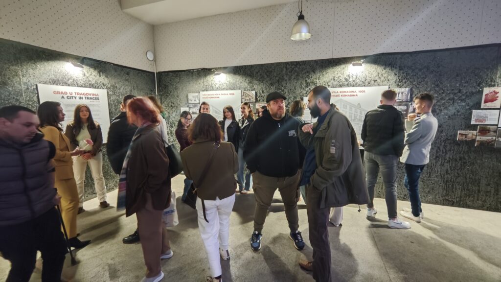 Furaj mir izložba Mostar